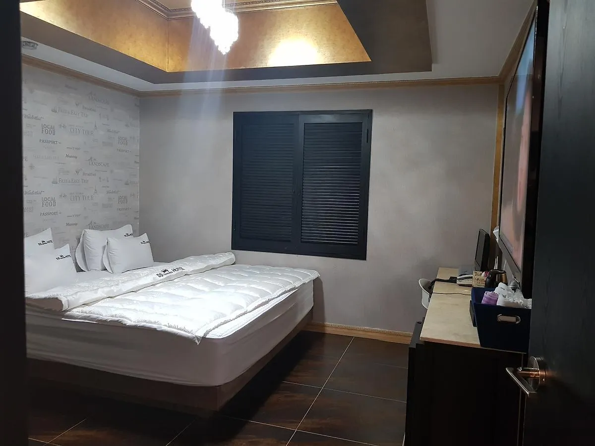 Business Hotel Gangseo Busan